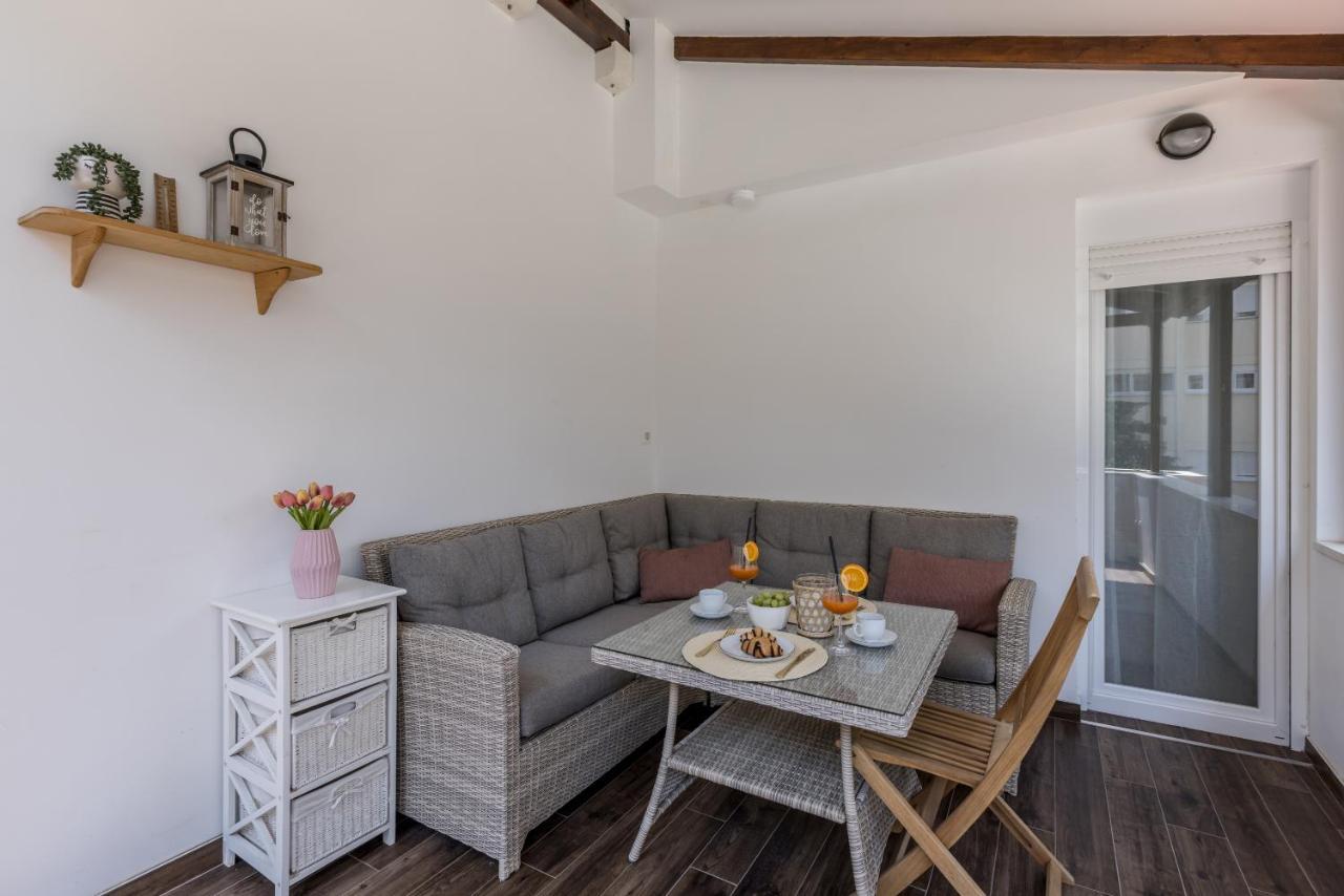 Apartment & Room Ileana Σπλιτ Εξωτερικό φωτογραφία